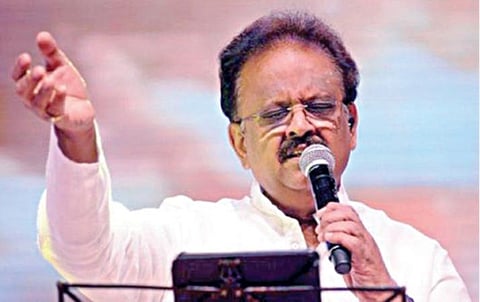 ‘எந்தன் மூச்சும் இந்த பாட்டும் அணையா விளக்கே...’ - இசையோடு இரண்டற கலந்த மொழி பேதமில்லா கலைஞனின் சகாப்தம்