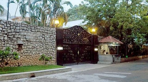 வேதா நிலையத்தை நினைவு இல்லமாக்கும் பணிகள் குறித்து அதிகாரிகள் ஆய்வு