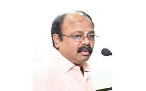 ஆரம்ப நிலையிலேயே கண்டறிந்தால் மார்பகப் புற்றுநோயை முற்றிலும் குணப்படுத்த முடியும்: புற்றுநோய் சிகிச்சை நிபுணர் டாக்டர் பி.குகன் உறுதி