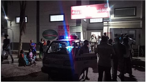 வீட்டில் பட்டாசு தயாரித்த போது வெடிவிபத்து: பெண் பலத்த தீ காயம்