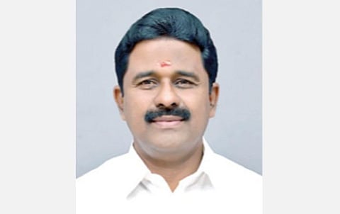 தமிழகத்தில் தேவையான இடங்களில் நேரடி நெல் கொள்முதல் நிலையங்கள் திறக்கப்படும்: மாவட்ட ஆட்சியர்களுக்கு அனுமதியளிக்கப்பட்டுள்ளதாக அமைச்சர் காமராஜ் தகவல்