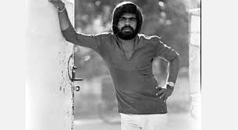 ’கதை, திரைக்கதை, வசனம், பாடல்கள், இசை, ஒளிப்பதிவு,டைரக்ஷன்...’; ‘சகலகலா மன்னன்’; ஒழுக்கமானவர்; இனிமையானவர்... டி.ஆர்! டி.ராஜேந்தர் பிறந்தநாள் ஸ்பெஷல்