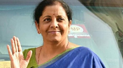 கரோனா வைரஸ் ஊரடங்கு காலத்தில் கடன் தவணை, வட்டியை முறையாக செலுத்தியவர்களுக்கு சிறப்பு சலுகை: மத்திய நிதி அமைச்சகம் பரிசீலனை