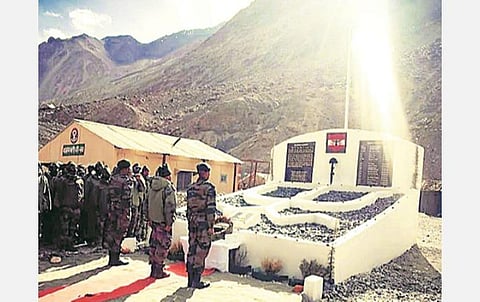 கல்வான் பகுதியில் அமைக்கப்பட்டுள்ள ராணுவ வீரர்களின் நினைவுச் சின்னம்.