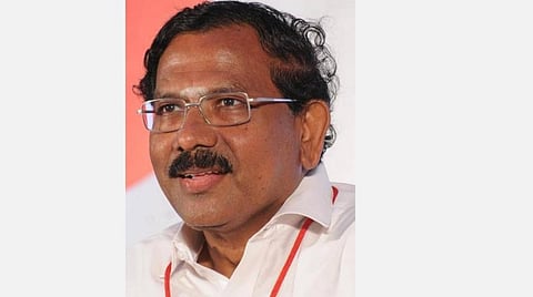 விவசாயிகளுக்கு தீங்கு ஏற்பட தமிழக முதல்வர் விடமாட்டார்: அமைச்சர் பாண்டியராஜன் தகவல்