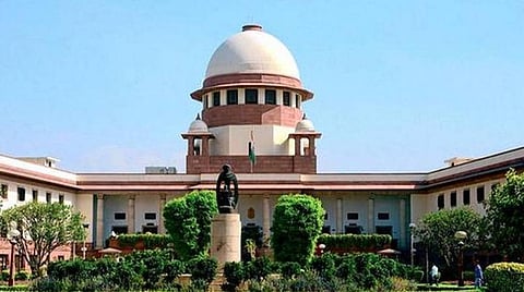 வங்கி கடன் தவணை சலுகை அளிக்கும் விவகாரத்தில் கே.வி.காமத் குழுவின் பரிந்துரையை தாக்கல் செய்ய உச்ச நீதிமன்றம் உத்தரவு