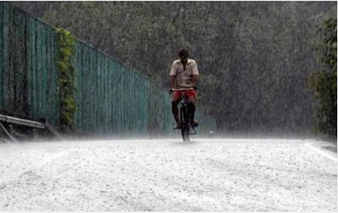 வானம் தந்த கொடையை வீணடித்துவிடக் கூடாது!