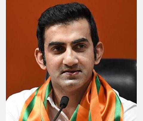 நீங்கள் ஏன் பாகிஸ்தானுக்கு எதிரானவராக இருக்கிறீர்கள் கம்பீர்?- உசுப்பேற்றிய நெட்டிசன்