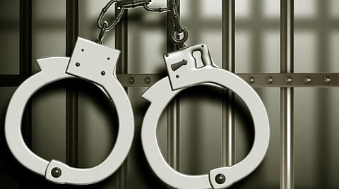 மதுரை பாண்டி கோயில் பூசாரி கொலை தொடர்பாக 5 பேர் ராமநாதபுரம் நீதிமன்றத்தில் சரண்