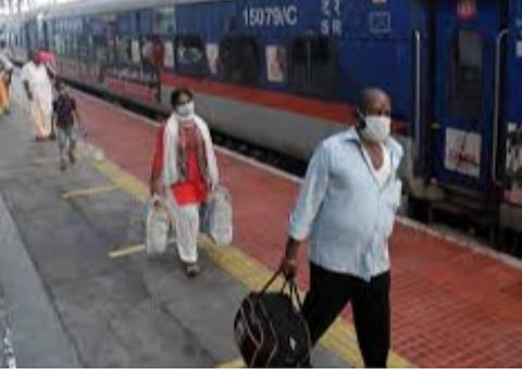 196 விழாக்கால சிறப்பு ரயில்களை இயக்க ரயில்வே அனுமதி