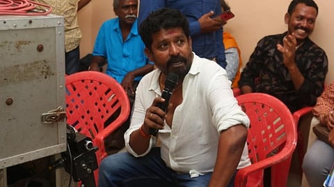 காதலுக்கு மட்டும் ஏன் வன்முறையைத் தீர்வாக எடுத்துக் கொள்கிறார்கள்? - 'ஐஸ்வர்யா முருகன்' இயக்குநர் பேட்டி