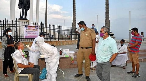 அக்டோபர் 16-ம் தேதி தமிழக நிலவரம்: மாவட்ட வாரியாக கரோனா தொற்று உள்ளவர்களின் பட்டியல்