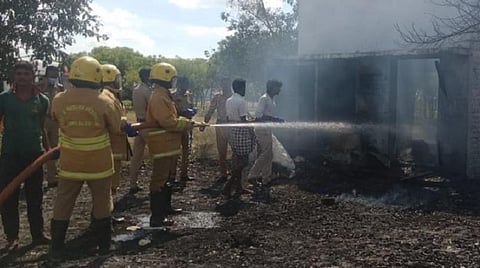 விருதுநகர் அருகே பட்டாசு ஆலையில் வெடி விபத்து: 5 பெண்கள் உயிரிழப்பு; 3 பேர் பலத்த காயம்