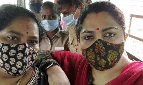 கைது செய்யப்பட்ட குஷ்பு.