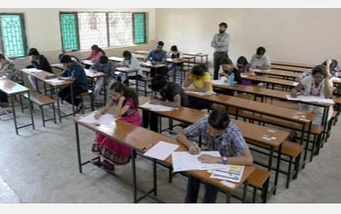 நீட் தேர்வில் பூஜ்ஜியம் பெற்ற மாணவி ஒரு கேள்விக்கும் பதில் அளிக்கவில்லை: பொய் வழக்கு போட்டவருக்கு ரூ.25,000 அபராதம்