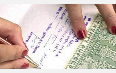 தமிழகத்தில் முதல் முறையாக ஒரே நாளில் 20 ஆயிரத்தை கடந்த பத்திரப் பதிவுகள்: ரூ.123.35 கோடி வருவாய் ஈட்டப்பட்டதாக தகவல்