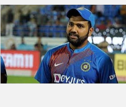 ஒரு சில போட்டிகளில் ஆடி என்னதான் நடக்கிறது என்று பார்த்து விடுவோம்: கங்குலி, சாஸ்திரி பேச்சைக் கேட்காத ரோஹித் சர்மா