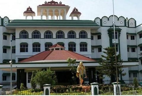 நூறு நாள் வேலைத் திட்டத்தில் மோசடி: உயர் நீதிமன்றம் அதிருப்தி