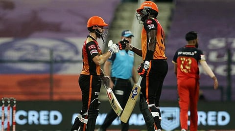 சன்ரைசர்ஸ் வெற்றிக்கு காரணமாக இருந்த வில்லியம்ஸன், ஹோல்டர் : படம் உதவி ட்விட்டர்