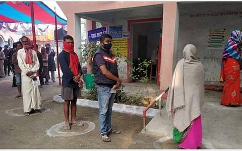 பிஹார் சட்டப்பேரவைக்கு 3-ம் கட்டத் தேர்தல்: 54.1 சதவீத வாக்குகள் பதிவு