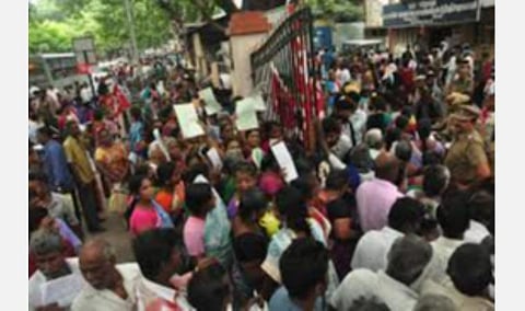 கோயில் நிலங்களில் வசிப்பவர்களும் ஏழை இந்துக்களே; அரசாணை 318-ஐச் செயல்படுத்துங்கள்: அனைத்து சமய நிலங்களைப் பயன்படுத்துவோர் பாதுகாப்பு சங்கம் வேண்டுகோள்