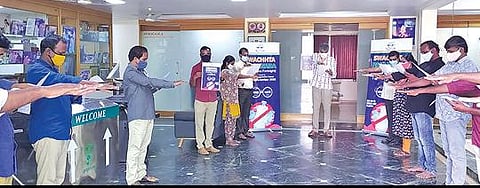 திருப்பூர் ஏ.இ.பி.சி. அலுவலகத்தில் தூய்மை இந்தியா திட்ட உறுதிமொழி ஏற்பு