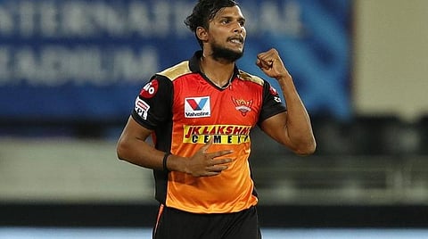 தமிழக வேகப்பந்துவீச்சாளர் டி.நடராஜன்: படம் உதவி |ட்விட்டர்.