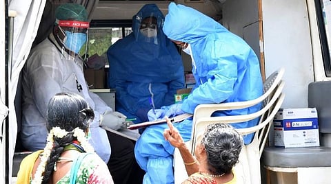 நவ.10 தமிழக நிலவரம்: தொற்று பாதிப்பு, குணமடைந்தோர், பலி எண்ணிக்கை; முழுமையான பட்டியல்