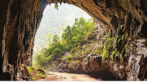 சூஃபி கதை: சூரியனும் குகையும்