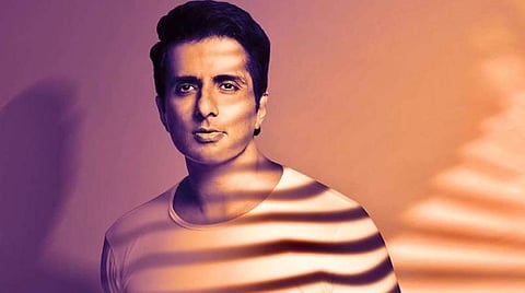 சோனு சூட் எழுதியுள்ள புத்தகம்: ‘நான் தேவதூதன் அல்ல’