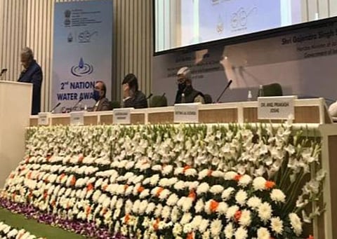 கரோனாவுக்கு ஒன்றிணைந்தது தண்ணீர் பிரச்னைகளை சந்திக்கவும் உலகம் ஒன்றிணைய வேண்டும்: கஜேந்திர ஷெகாவத்