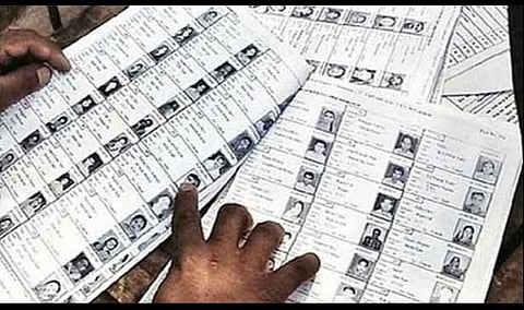 வரைவு வாக்காளர் பட்டியல் வெளியீடு; தமிழக மொத்த வாக்காளர்கள் 6.10 கோடி