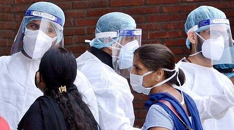 நவ.18 தமிழக நிலவரம்: தொற்று பாதிப்பு, குணமடைந்தோர், பலி எண்ணிக்கை; முழுமையான பட்டியல்