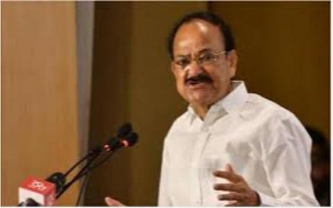 தீவிரவாதத்துக்கு ஆதரவளிக்கும் நாடுகளைத் தனிமைப்படுத்த வேண்டும்: வெங்கய்ய நாயுடு வலியுறுத்தல்