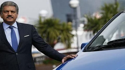 வேர்ல்டு டூர் போகலாமா?- ட்விட்டரில் ட்விஸ்ட் வைத்த தொழிலதிபர் ஆனந்த் மகிந்திரா