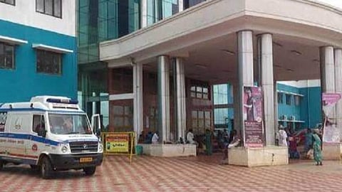 மானாமதுரை அரசு மருத்துவமனையில் மருத்துவர்கள் பற்றாக்குறை: நோயாளிகள் அவதி