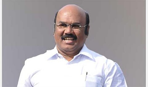 காற்றழுத்தத் தாழ்வுப் பகுதி; கரை திரும்பாத 210 படகுகளை மீட்க நடவடிக்கை: அமைச்சர் ஜெயக்குமார் தகவல்