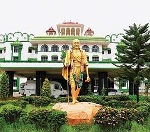 அண்ணா பல்கலை. துணைவேந்தர் மீதானவிசாரணைக்கு ஏன் தடை விதிக்கக் கூடாது? தமிழக அரசுக்கு உயர் நீதிமன்றம் கேள்வி