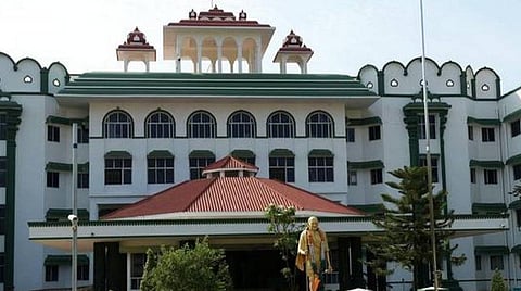 முறைகேடு செய்யும் அரசு ஊழியரின் சொத்துகளை பறிமுதல் செய்யலாம்: உயர் நீதிமன்ற நீதிபதிகள் கருத்து