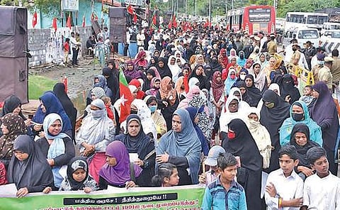 கோவை, திருப்பூர், நீலகிரி மாவட்டங்களில் எஸ்டிபிஐ, தமுமுக கட்சியினர் ஆர்ப்பாட்டம்