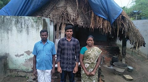 தமிழகம்- புதுச்சேரி எல்லைப் பிரச்சினை: அரசுப் பள்ளியில் படித்து, நீட் தேர்வில் 500 மதிப்பெண்கள் எடுத்தும் மருத்துவ இடம் கிடைக்காத சோகம்