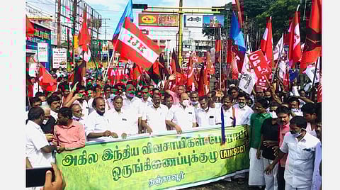 தமிழகத்தில் முழு அடைப்பு போராட்டம் முழு வெற்றி: தமிழ்நாடு விவசாயிகள் சங்கம் தகவல்