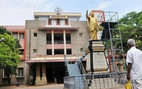 சாத்தான்குளம் தந்தை, மகன் கொலை வழக்கு: 9 பேர் நீதிமன்றத்தில் ஆஜர்