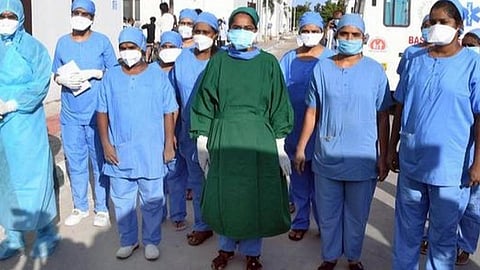 தமிழகத்தில் அரசு மருத்துவமனைகளில் கரோனா சிறப்பு மருத்துவர்கள் நியமனத்துக்கு தடை