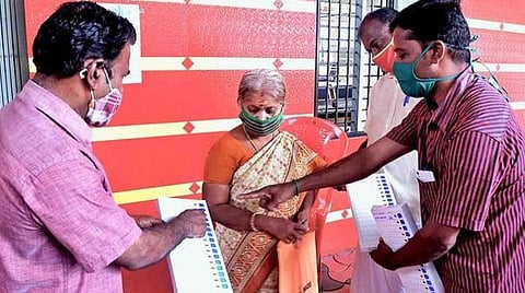 டிச.14 சென்னை நிலவரம்: கரோனா தொற்றிலிருந்து மீண்டவர்கள், சிகிச்சையில் இருப்பவர்கள் மண்டல வாரியான பட்டியல்