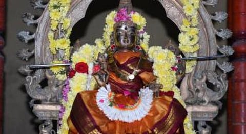 கார்த்திகை கடைசி நாள்... கடைசி செவ்வாய்; அம்பாளையும் குமரனையும் வணங்குவோம்!