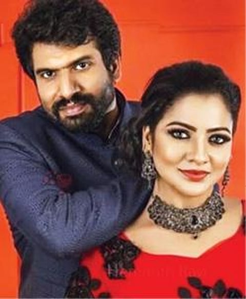 சின்னத்திரை நடிகை சித்ரா தற்கொலையில் கணவர் ஹேம்நாத் கைது மாமனார், மாமியாரிடம் கோட்டாட்சியர் விசாரணை