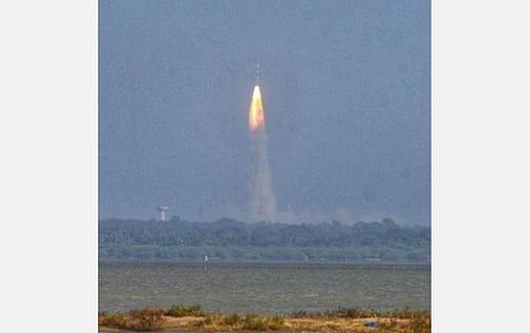 புவி வட்டப்பாதையில் சிஎம்எஸ்-1 செயற்கைக் கோள்