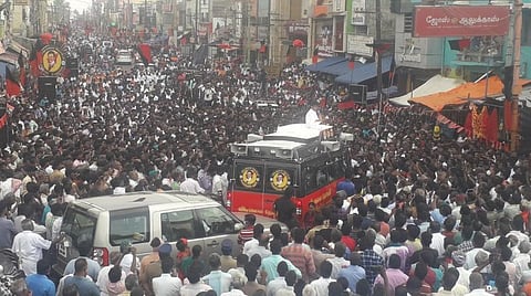 விருத்தாசலத்தில் தேர்தல் பிரச்சாரத்தில் ஈடுபட்டுள்ள உதயநிதி ஸ்டாலின்.