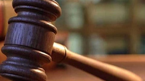 ஆக்கிரமிப்புகளைத் தடுக்க தாலுகா அளவில் அதிகாரிகள் குழு அமைக்க வேண்டும்: உயர் நீதிமன்றம் உத்தரவு